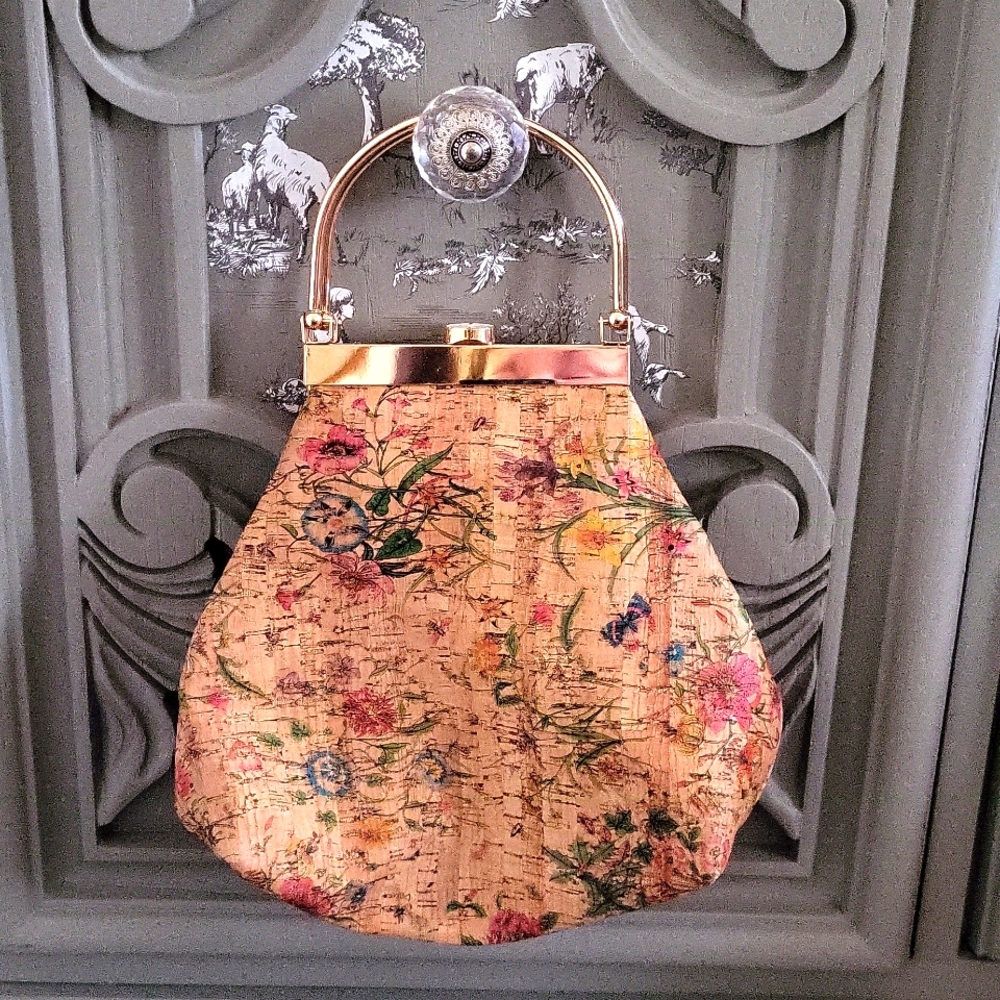 Unlabelled Floral Cork Purse
